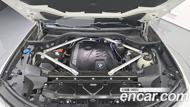 BMW X7 xDrive 40i M Sport 7STR