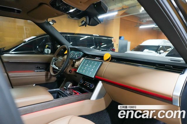 Land Rover Range Rover P530 Autobiography Long Wheel Base