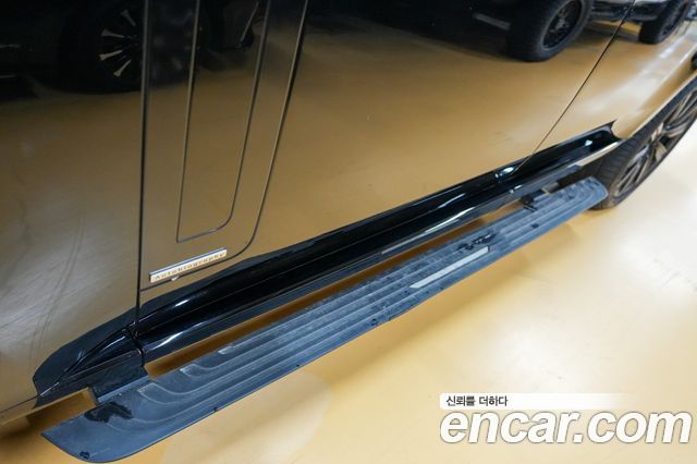 Land Rover Range Rover P530 Autobiography Long Wheel Base