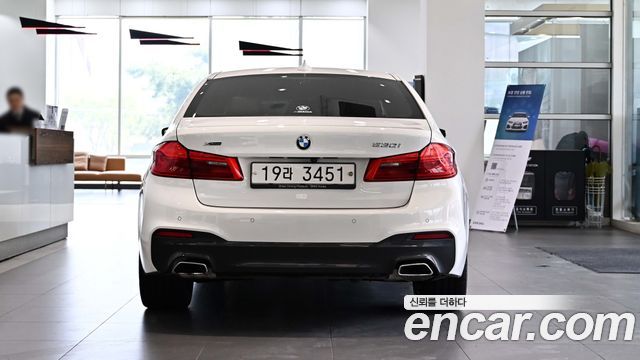 BMW 5-Series 530i xDrive M Sport Package Plus