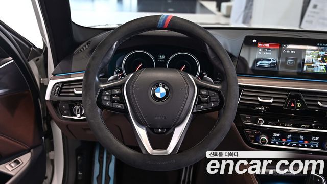 BMW 5-Series 530i xDrive M Sport Package Plus