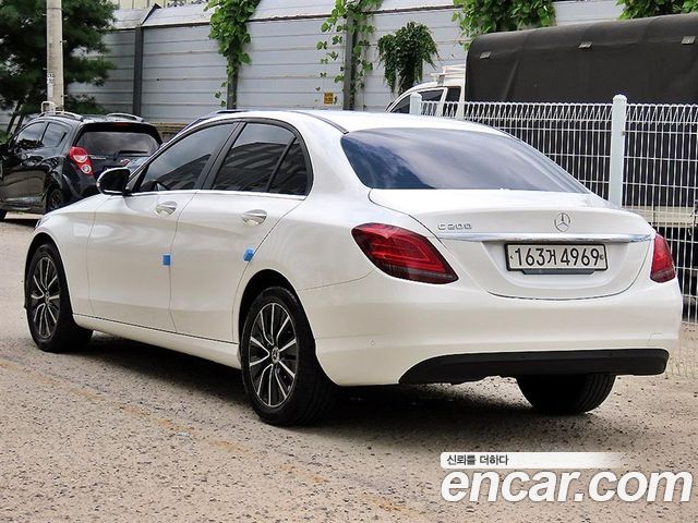 Mercedes-Benz C-Class C200