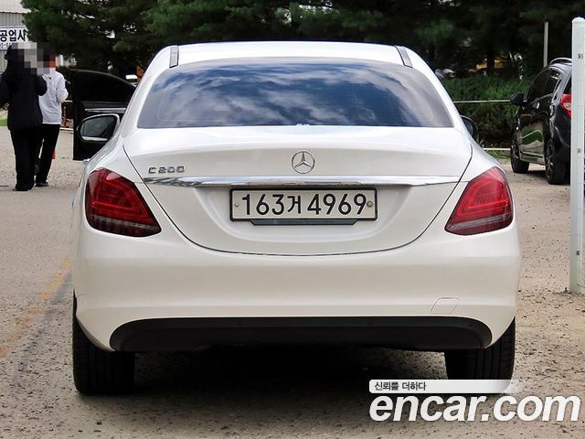 Mercedes-Benz C-Class C200