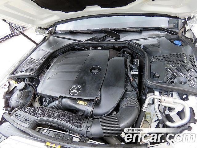 Mercedes-Benz C-Class C200
