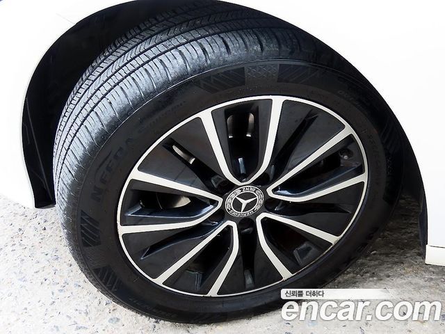 Mercedes-Benz C-Class C200