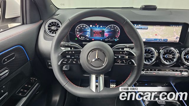 Mercedes-Benz GLA-Class GLA250 4MATIC