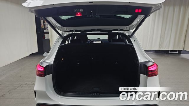 Mercedes-Benz GLA-Class GLA250 4MATIC