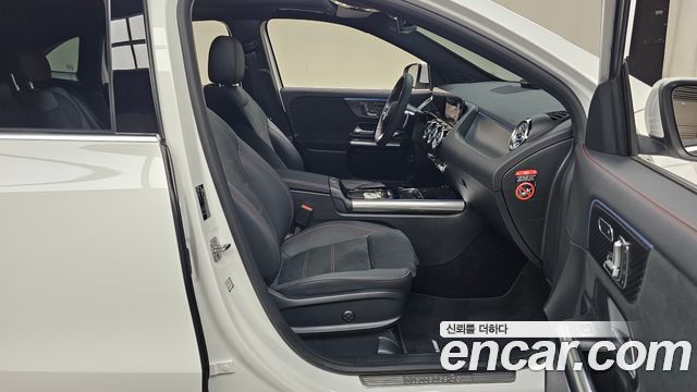 Mercedes-Benz GLA-Class GLA250 4MATIC