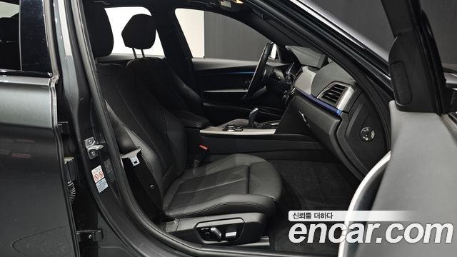BMW 3-Series 320i M Sport