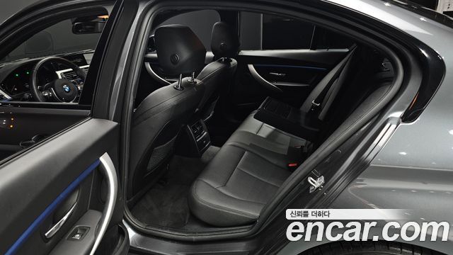 BMW 3-Series 320i M Sport
