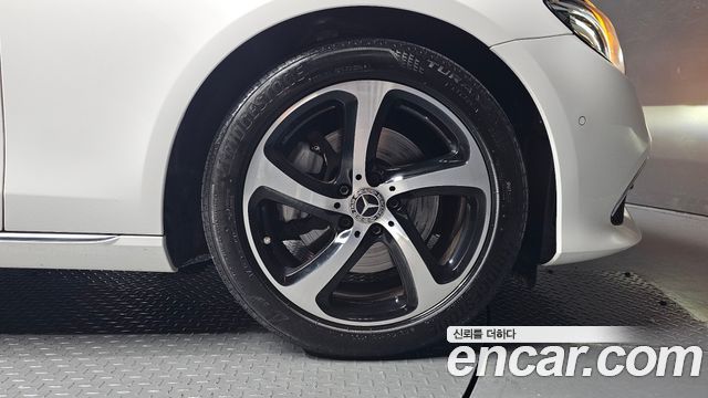 Mercedes-Benz E-Class E250 Avantgarde