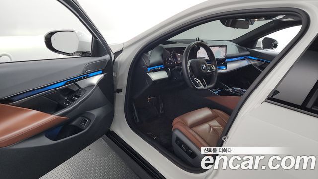 BMW 5-Series 530i xDrive M Sport