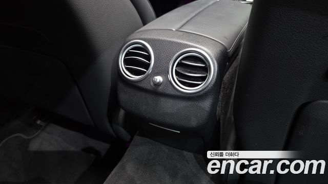 Mercedes-Benz E-Class E300 4MATIC Exclusive