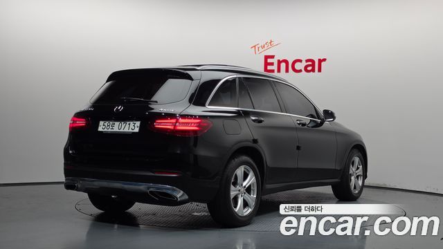 Mercedes-Benz GLC-Class GLC220 d 4MATIC