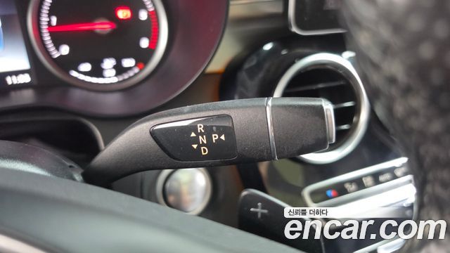 Mercedes-Benz GLC-Class GLC220 d 4MATIC