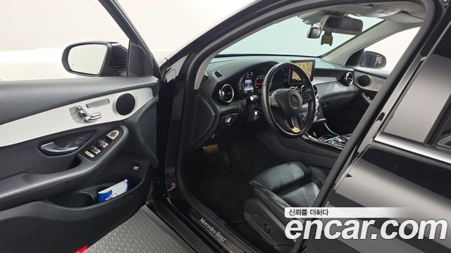 Mercedes-Benz GLC-Class GLC220 d 4MATIC