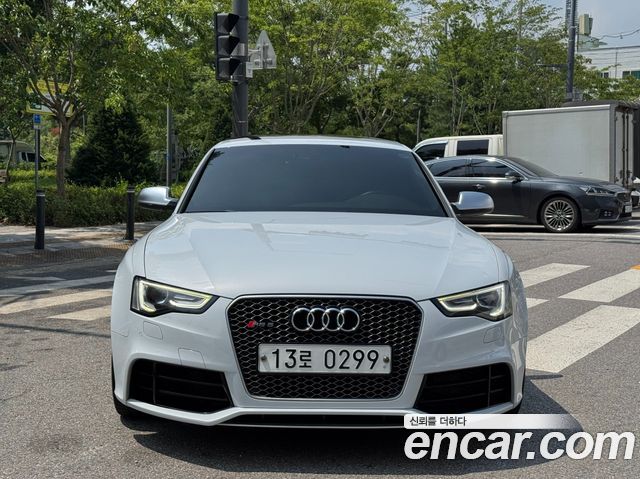 Audi RS5 4.2 FSI Quattro