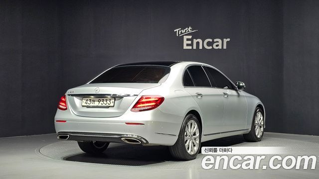 Mercedes-Benz E-Class E300 Exclusive