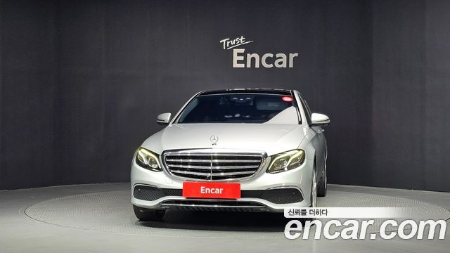 Mercedes-Benz E-Class E300 Exclusive