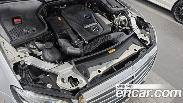 Mercedes-Benz E-Class E300 Exclusive