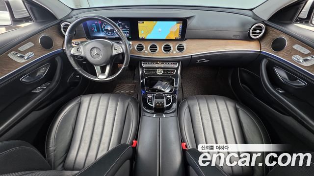 Mercedes-Benz E-Class E300 Exclusive