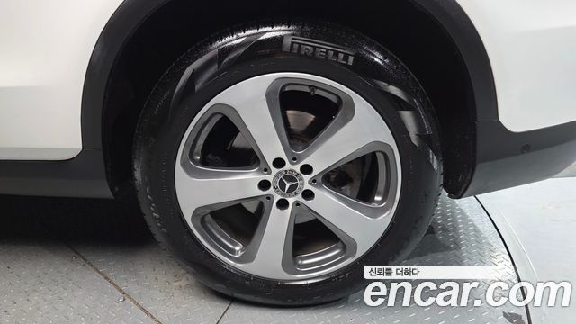 Mercedes-Benz GLC-Class GLC220 d 4MATIC Premium