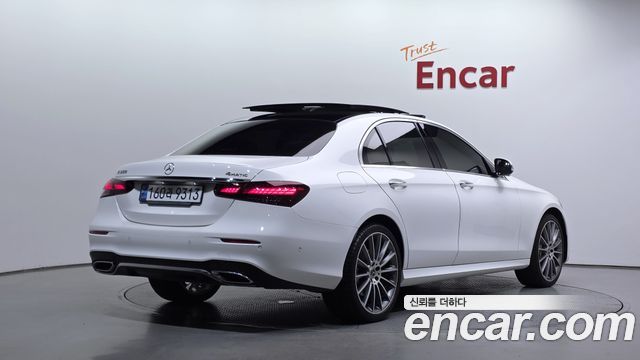 Mercedes-Benz E-Class E350 4MATIC AMG Line