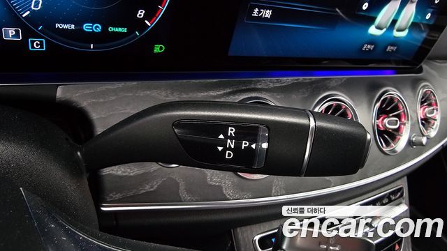 Mercedes-Benz E-Class E350 4MATIC AMG Line