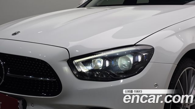 Mercedes-Benz E-Class E350 4MATIC AMG Line