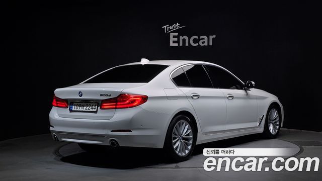 BMW 5-Series 520d Luxury Plus