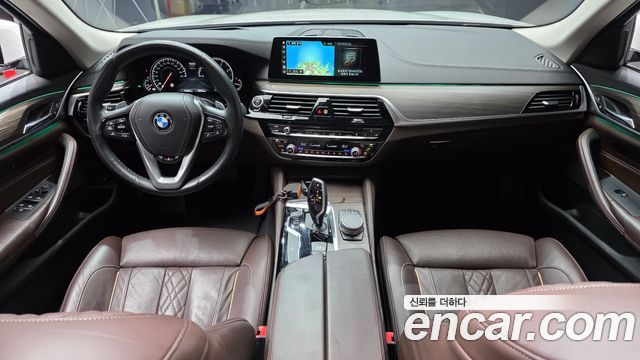 BMW 5-Series 520d Luxury Plus