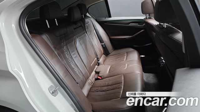 BMW 5-Series 520d Luxury Plus