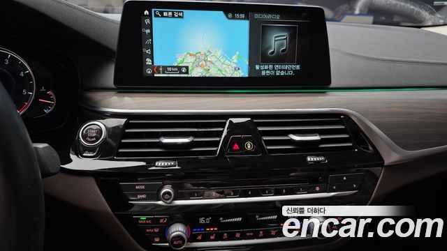 BMW 5-Series 520d Luxury Plus