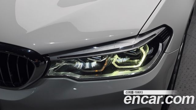 BMW 5-Series 520d Luxury Plus
