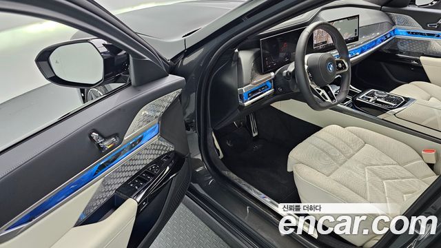 BMW i7 M70 xDrive M Performance