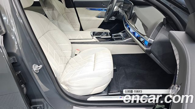 BMW i7 M70 xDrive M Performance