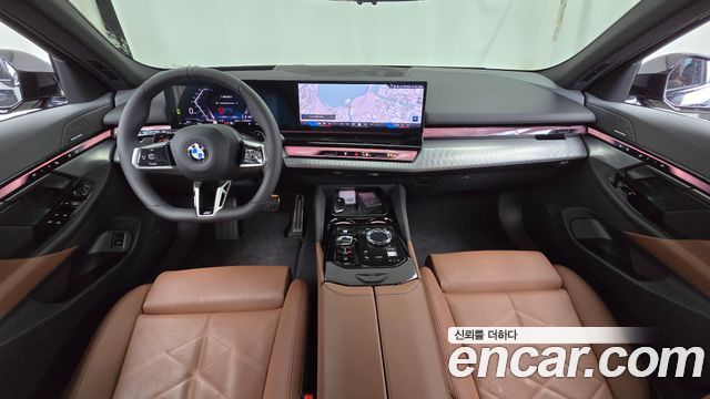 BMW 5-Series 530i xDrive M Sport