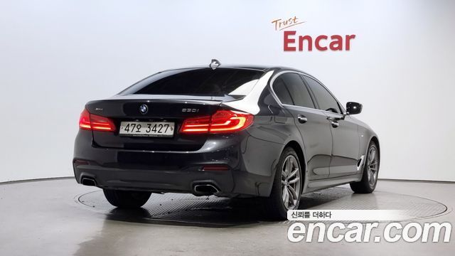 BMW 5-Series 530i xDrive M Sport Package