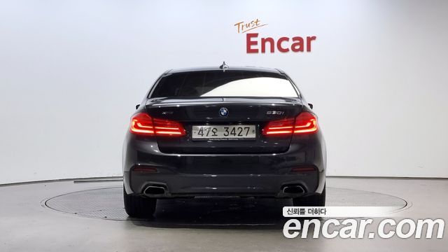 BMW 5-Series 530i xDrive M Sport Package