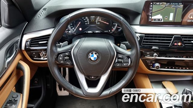 BMW 5-Series 530i xDrive M Sport Package