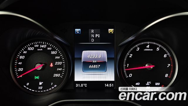 Mercedes-Benz C-Class C200 AMG Line