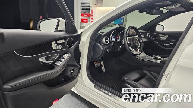 Mercedes-Benz C-Class C200 AMG Line