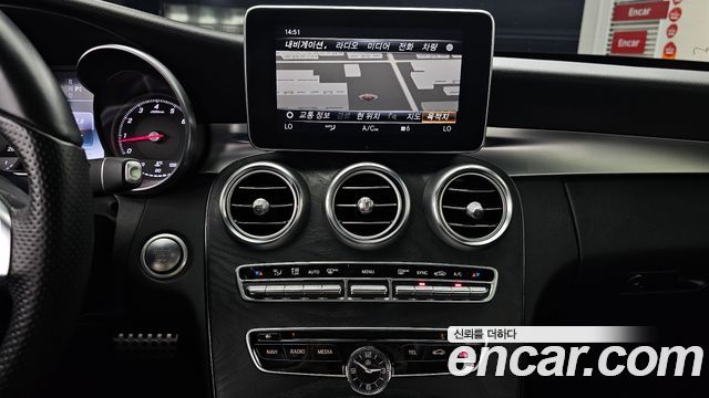 Mercedes-Benz C-Class C200 AMG Line