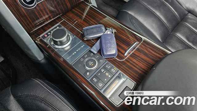 Land Rover Range Rover 4.4 SDV8 Vogue SE DIESEL