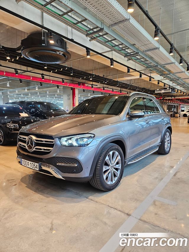 Mercedes-Benz GLE-Class GLE300d 4MATIC