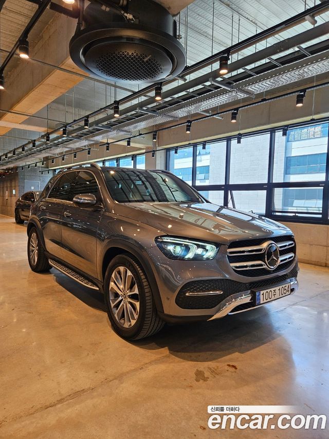 Mercedes-Benz GLE-Class GLE300d 4MATIC