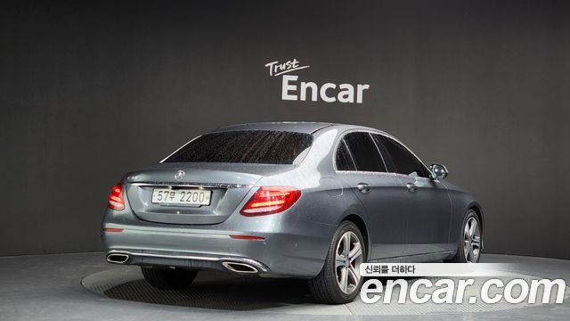 Mercedes-Benz E-Class E300 AV Intelligent Drive