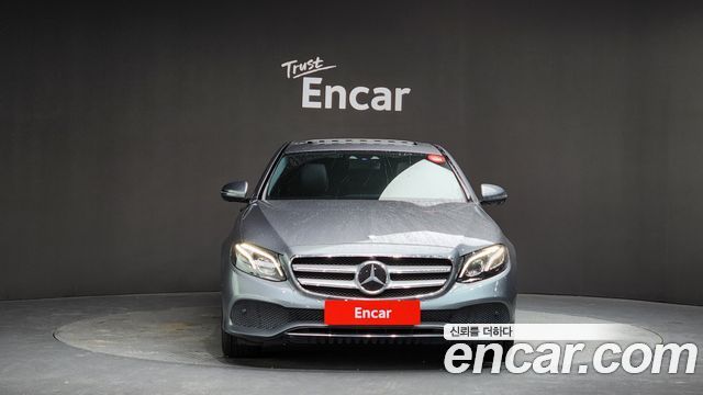 Mercedes-Benz E-Class E300 AV Intelligent Drive