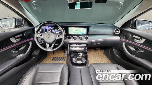 Mercedes-Benz E-Class E300 AV Intelligent Drive