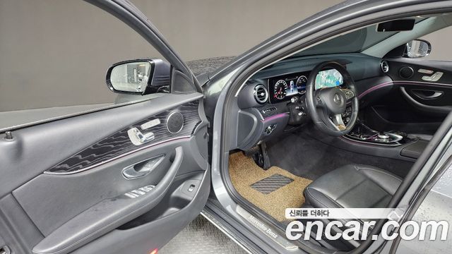 Mercedes-Benz E-Class E300 AV Intelligent Drive